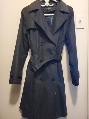 bill blass Black Double-Breasted Trench Coat with Belt
